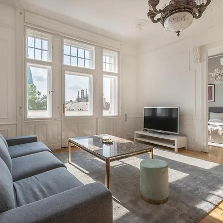 Classical With A Modern Touch! Budapest