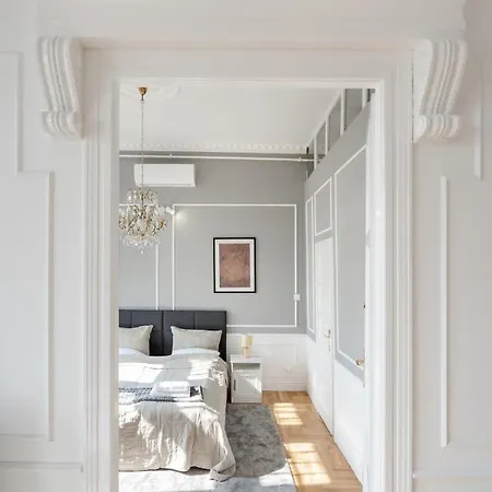 Апартаменты Classical With A Modern Touch!